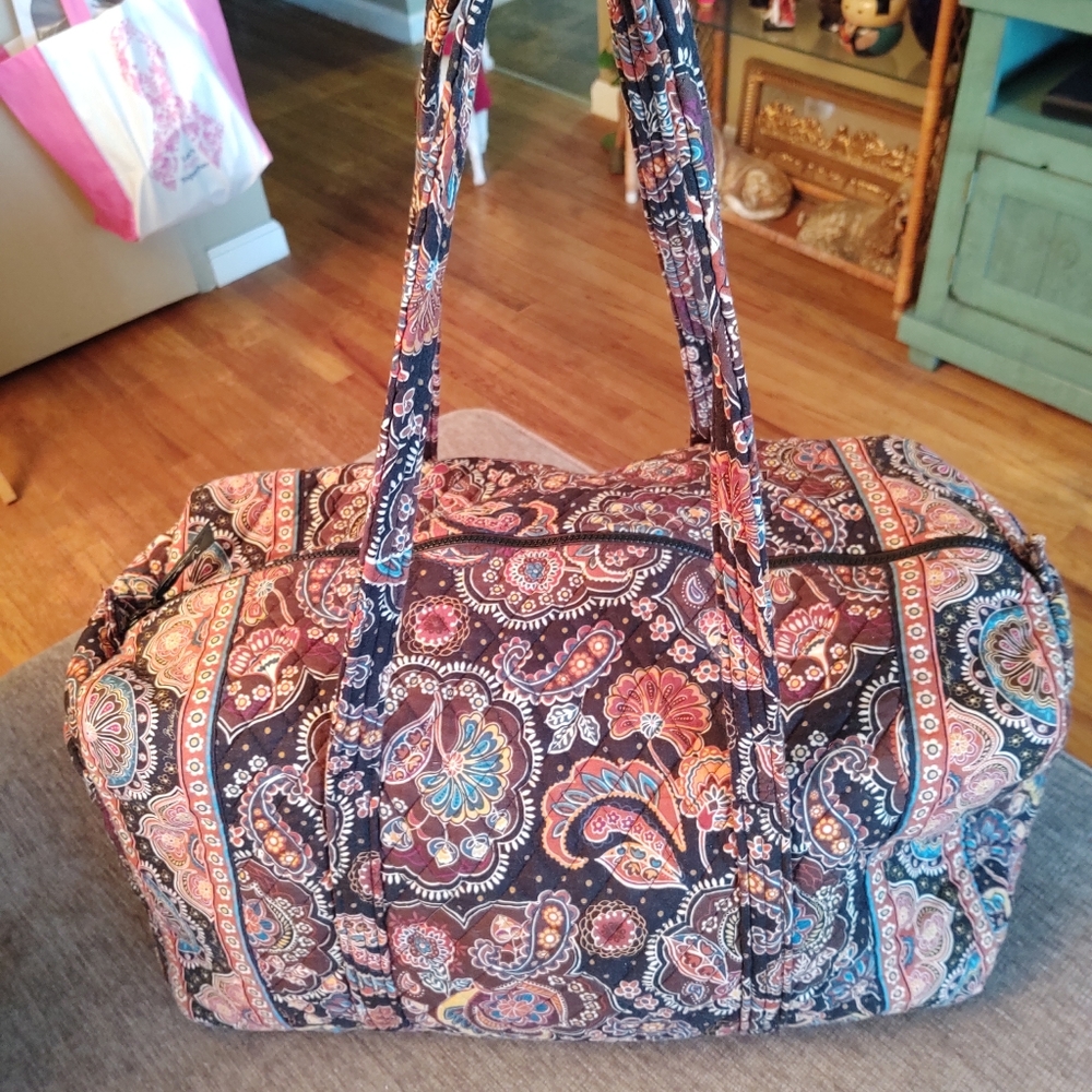 Vera Bradley Paisley Design Duffle/Travel Bag L@@K